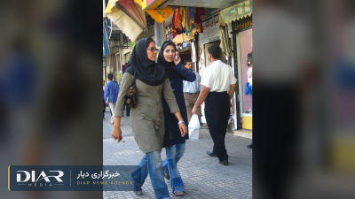 محمد موحدی‌آزاد وکلای زن را به سلب صلاحیت به‌خاطر بی‌حجابی تهدید کرد