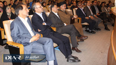 عباس آخوندی، وزیر پیشین راه، پس از سخنرانی انتقادی هدف سوءقصد ناموفق قرار گرفت