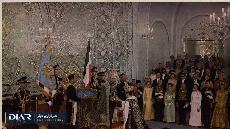 ۴ آبان، سالروز تولد و تاجگذاری محمدرضا شاه پهلوی در کاخ گلستان